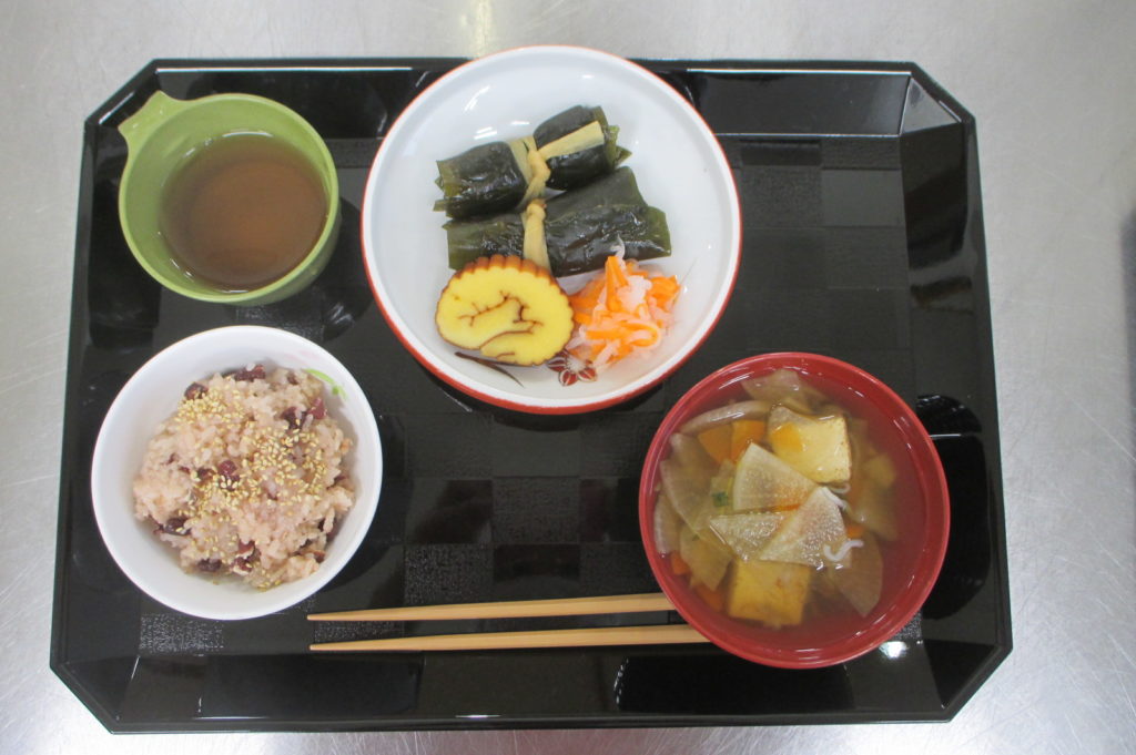 令和８年１月１日朝　やまなみ